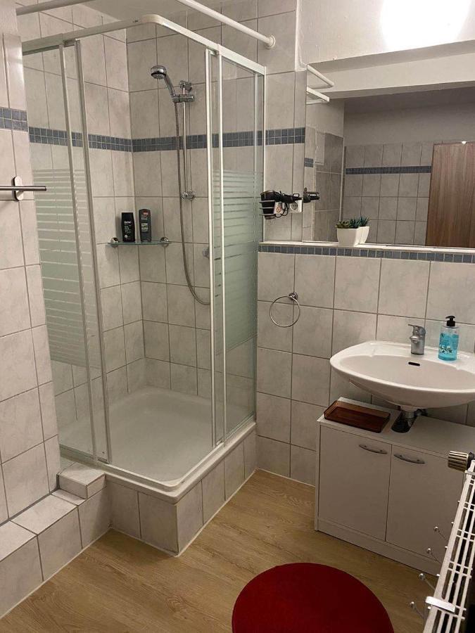 Praktische City Apartments Direkt Am Hauptbahnhof Neumuenster Ngoại thất bức ảnh