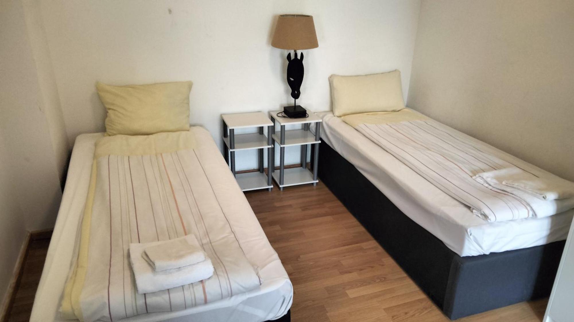 Praktische City Apartments Direkt Am Hauptbahnhof Neumuenster Ngoại thất bức ảnh