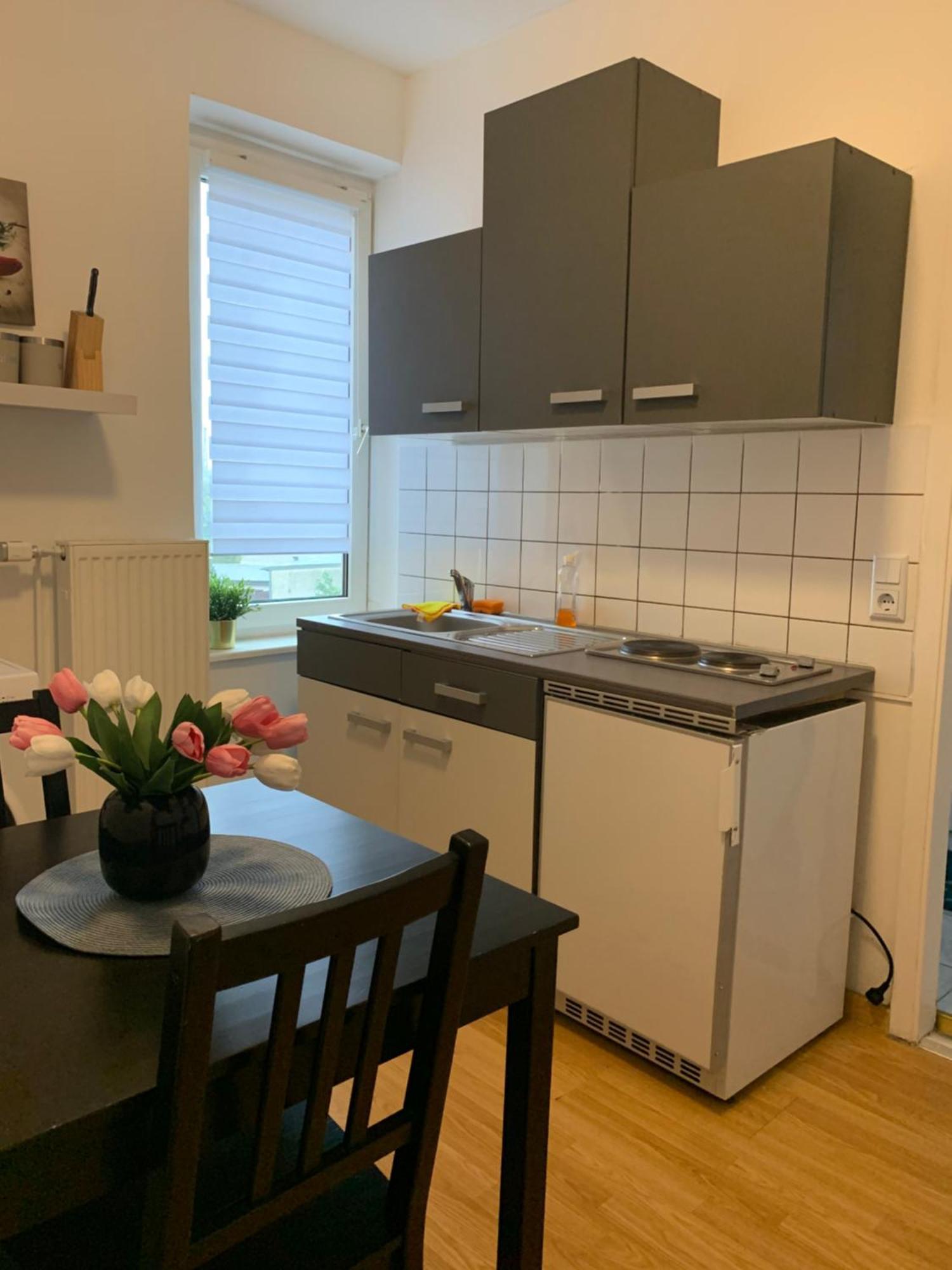 Praktische City Apartments Direkt Am Hauptbahnhof Neumuenster Ngoại thất bức ảnh